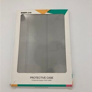 Esr trifold iPad case